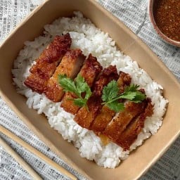 สามชั้นทอดอาฟ่ง