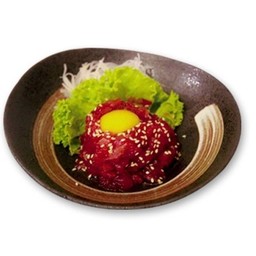 ปลาทูน่าสับคลุกซอส