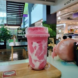 สตรอเบอร์รี่สมูทตี้