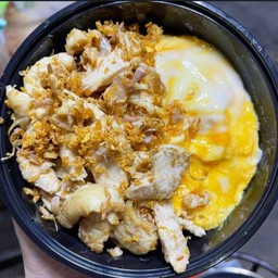 ข้าวไก่กระเทียม+ไข่ข้น