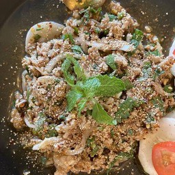 ยำแซ่บเนื้อสับ