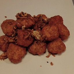 ไก่ก้อนกระเทียมพริกไท