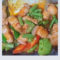 หมูสามชั้นผัดพริกขิงกับข้าว