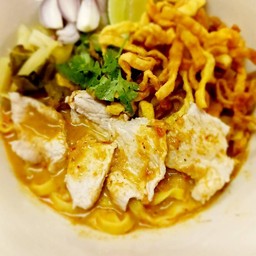 ข้าวซอยหมูหมัก