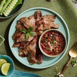 คอหมูย่างจิ้มแจ่ว