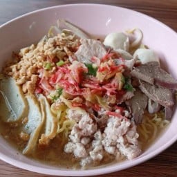 ก๋วยเตี๋ยวต้มยำโบราณ(เฮียเอ็ม)