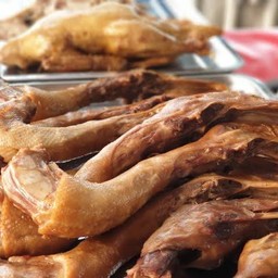 คอเป็ดต้มพะโล้