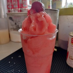 สตอเบอรี่ปั่น