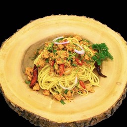 Spaghetti LAAB Salmon สปาเก็ตตี้ลาบแซลมอน