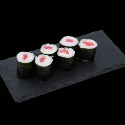 Maguro Maki ทูน่ามากิ