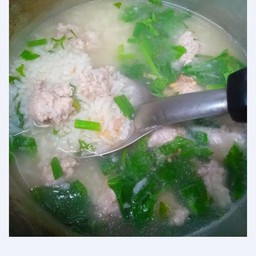 ข้าวต้มหมูสับ