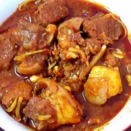แกงฮังเลหมู
