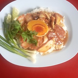 ฟ้าใสข้าวขาหมู