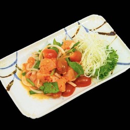 Salmon Tataki ยำไทย แซลมอน