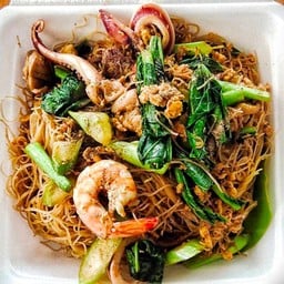 ผัดซีอิ้วรวมมิตร