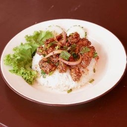 ข้าวยำหมูแซ่บ