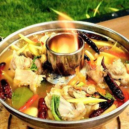 หัวปลาเก๋าต้มยำ