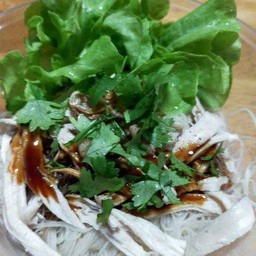Mixed Noodles with Shredded Chicken