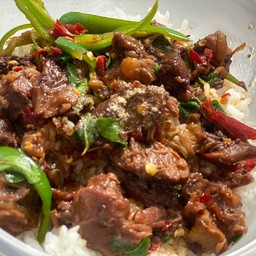 ข้าวกะเพราเนื้อเปื่อย