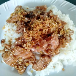 หมูทอดกระเทียม