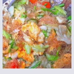วุ้นเส้นผัดไข่