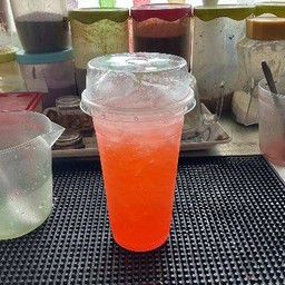 สตอเบอรี่โซดา