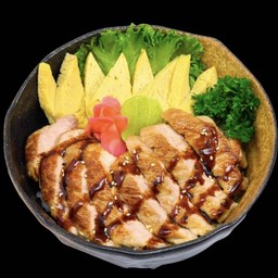 Buta Teriyaki Don ข้าวหน้าหมูย่างเทริยากิ