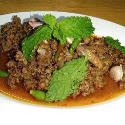 ก้อยคั่วเนื้อ