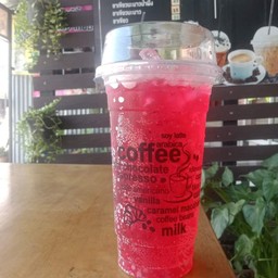 แดงโซดา งดแยกน้ำและน้ำแข็ง