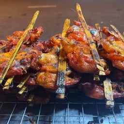 หนิงไก่ปิ้ง หมูปิ้ง หน้าเซเว่น รพ.นครพนม