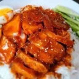 ข้าวหมูแดง พิเศษ