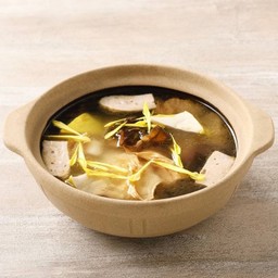 H4 ซุปเต้าหู้รวม 豆腐什锦汤