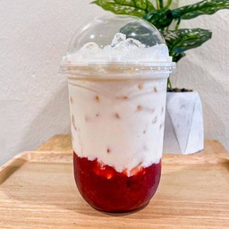 สตรอว์เบอร์รี่นมสด