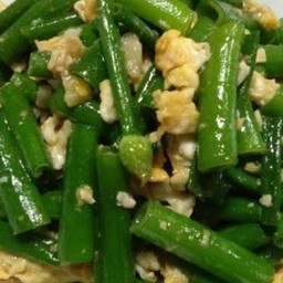 ผัดดอกหอมหมูสับน้ำมันหอย