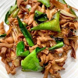 ไส้เป็ดทอดสมุนไพร