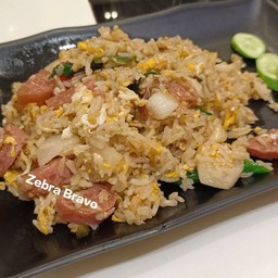 ข้าวผัดแหนม