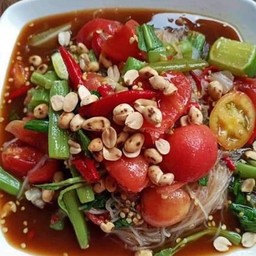 ตำหมูกรอบแคปหมู