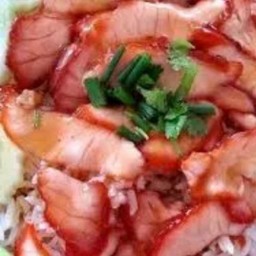 ข้าวหมูแดง