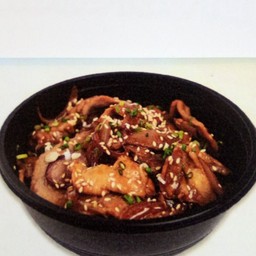 ข้าวหน้าหมูผัดซอส