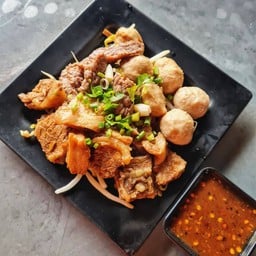 ลวกรวมหมู  หรือเนื้อ