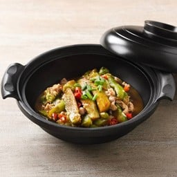 G6 มะเขือยาวปลาเค็มอบหม้อดิน 咸鱼茄子煲