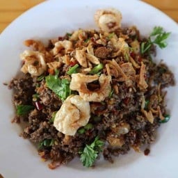 ร้านลาบไก่ชนแม่ต๋ำสายใน