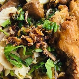 ลำก๋อก๋วยเตี๋ยวไก่Lumkor