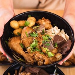 ก๋วยจั๊บเส้นญวน