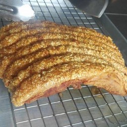 หมูกรอบ(เป็นกับข้าว)