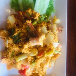 กุ้งผัดผงกะหรี่