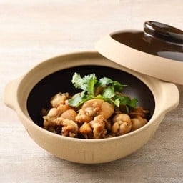 E25 กบอบหม้อดิน 啫啫田鸡煲