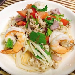 ยำเห็ดเข็มทองทะเล