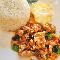 กะเพรา หมูชิ้น  พริก 2 ภพ