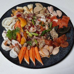 ยำโคตรรวม